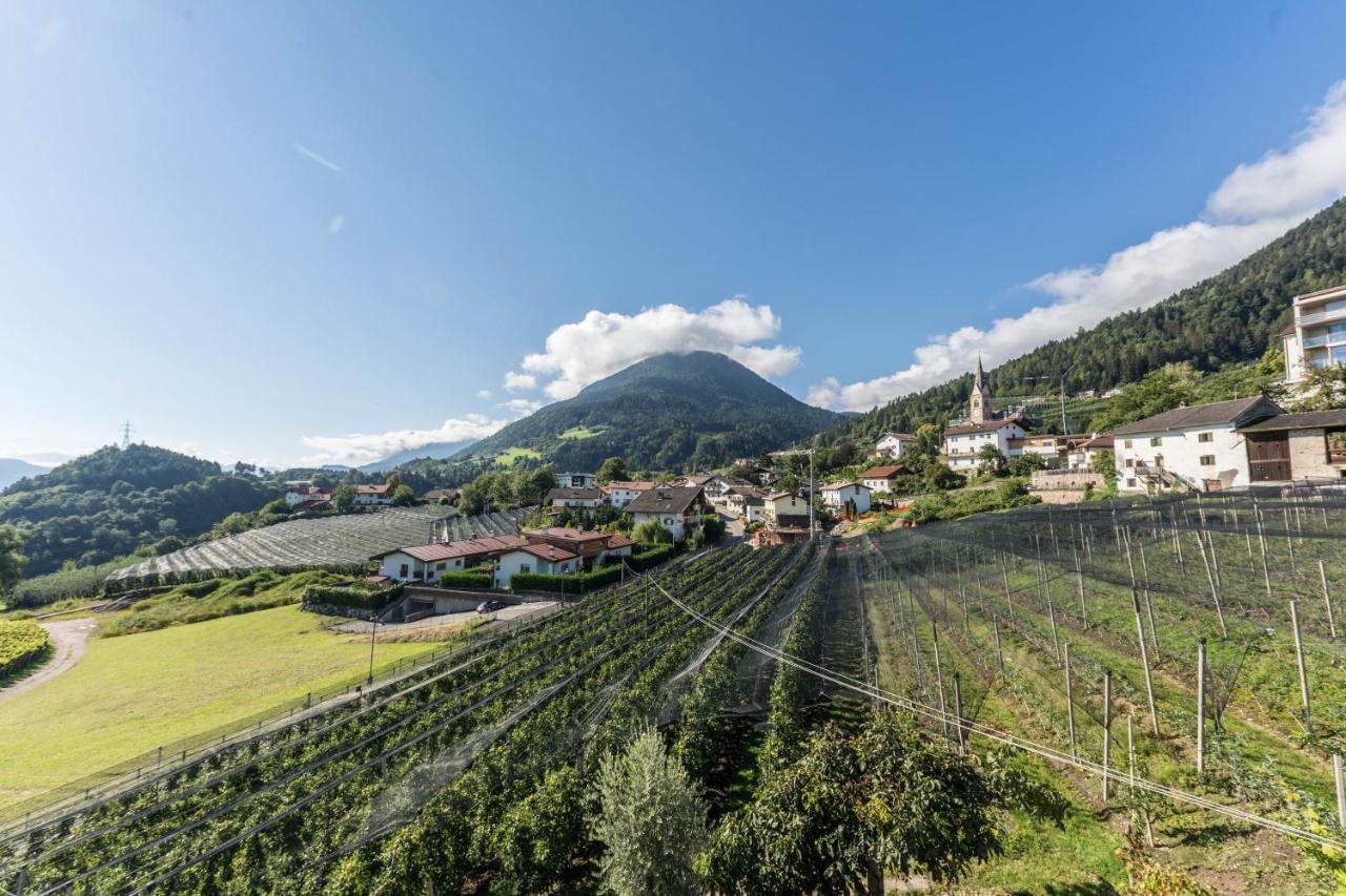 Ferienwohnung Bergblick-Schlosshof Foiana Esterno foto